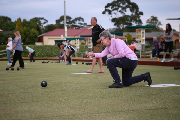 Lawn bowls